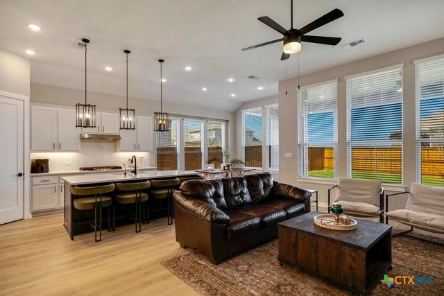 5725 Huron Drive, New Braunfels, TX 78130