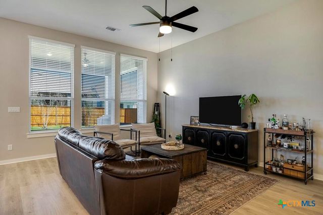 5725 Huron Drive, New Braunfels, TX 78130