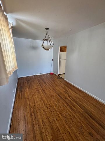 8 GREAT OAK RD, Voorhees, NJ 08043