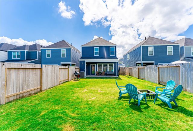 10213 Berkeley Springs Trail, Houston, TX 77051