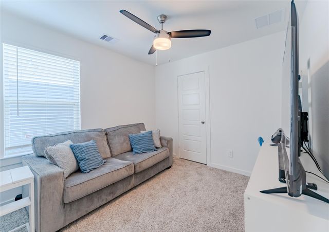 10213 Berkeley Springs Trail, Houston, TX 77051