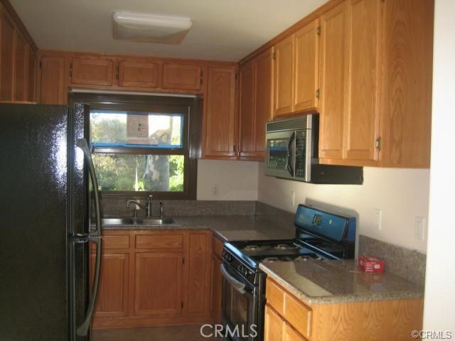 1974 Estrella Avenue, Los Angeles, CA 90007