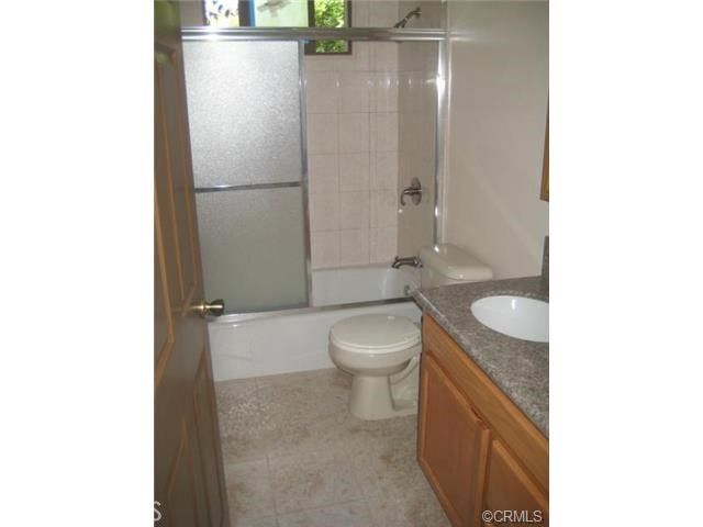 1974 Estrella Avenue, Los Angeles, CA 90007
