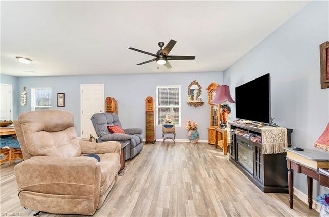 1377 Robins Nest Drive, Asheboro, NC 27203