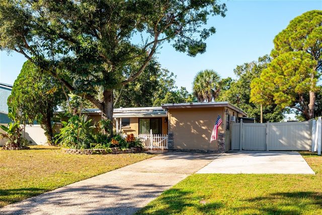 5900 12TH STREET N, St Petersburg, FL 33703