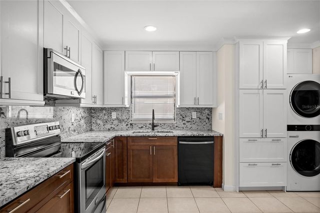 5900 12TH STREET N, St Petersburg, FL 33703