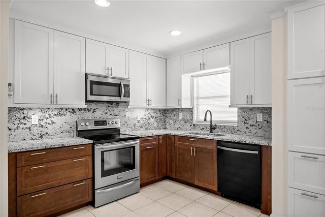 5900 12TH STREET N, St Petersburg, FL 33703