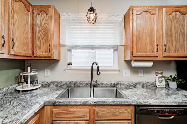 59 Lynn Court, Pittsboro, IN 46167