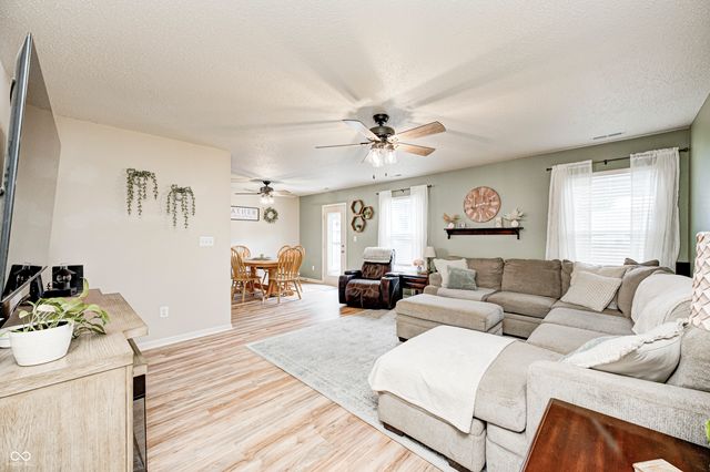 59 Lynn Court, Pittsboro, IN 46167