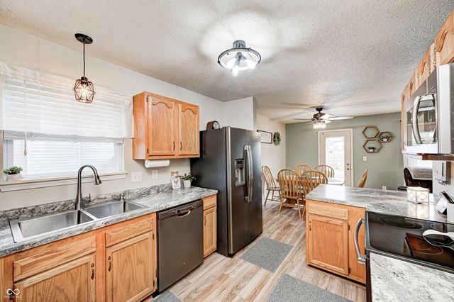 59 Lynn Court, Pittsboro, IN 46167