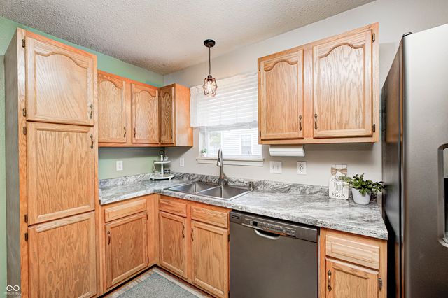 59 Lynn Court, Pittsboro, IN 46167