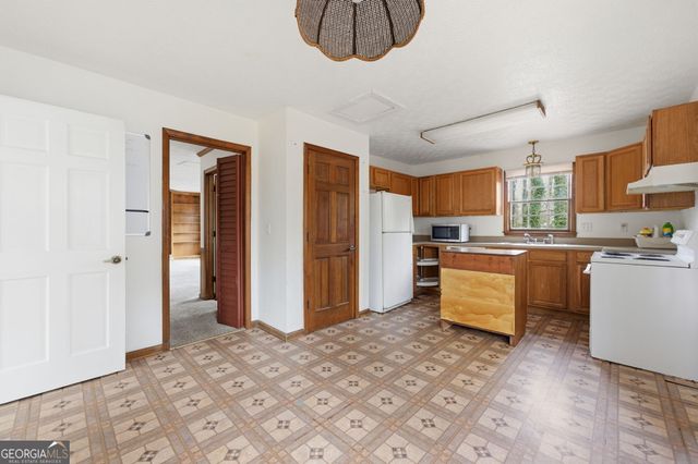 1732 Golfcrest Court, Stone Mountain, GA 30088