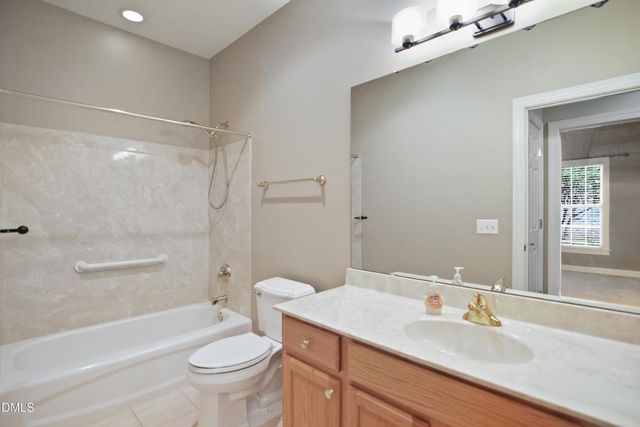 1017 Thistle Briar Place, Cary, NC 27511