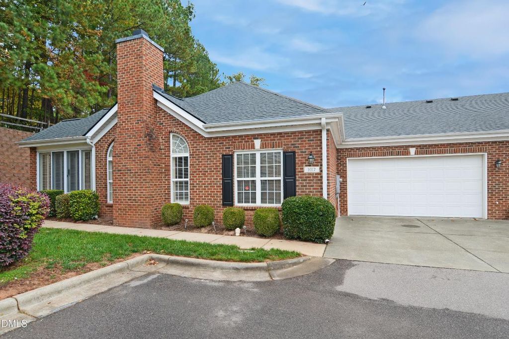 1017 Thistle Briar Place, Cary, NC 27511