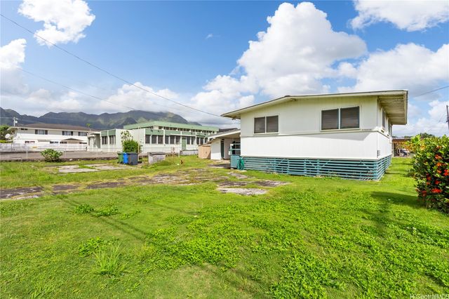 45-127 Waikapoki Road, Kaneohe, HI 96744