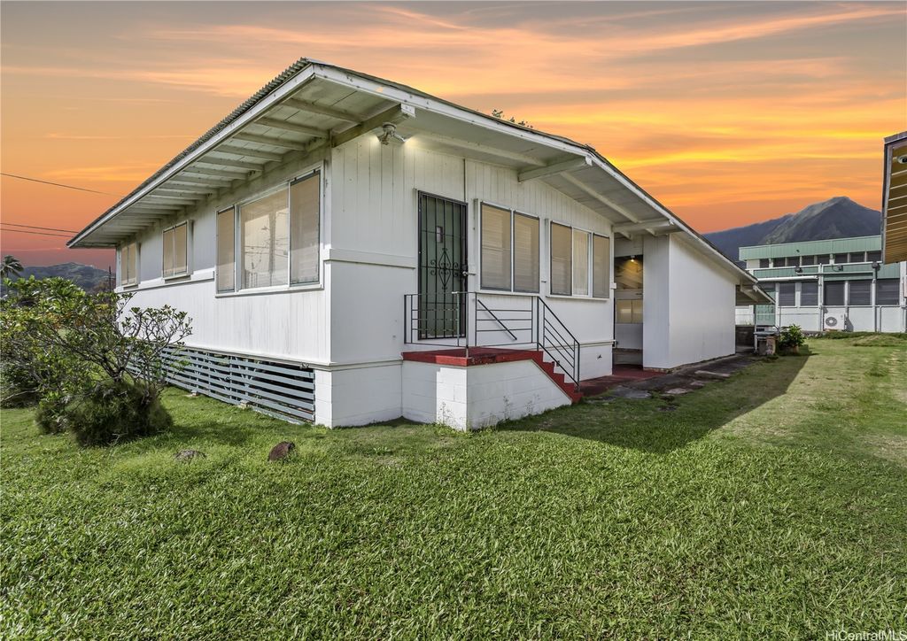 45-127 Waikapoki Road, Kaneohe, HI 96744
