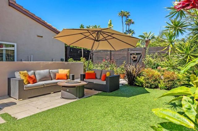 213 Hillcrest Dr., Encinitas, CA 92024