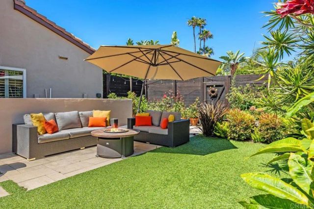 213 Hillcrest Dr., Encinitas, CA 92024