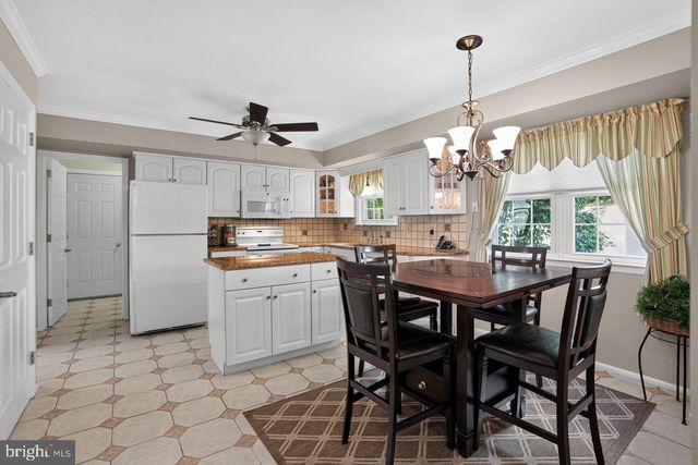 110 BLUE TEEL CIR, Audubon, PA 19403