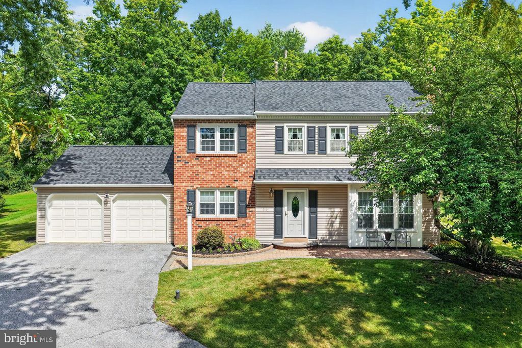 110 BLUE TEEL CIR, Audubon, PA 19403