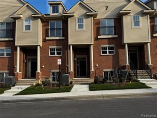 25558 Grandview Lane 38, Novi, MI 48375