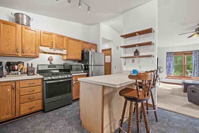 8632 234th AVENUE, Salem, WI 53168