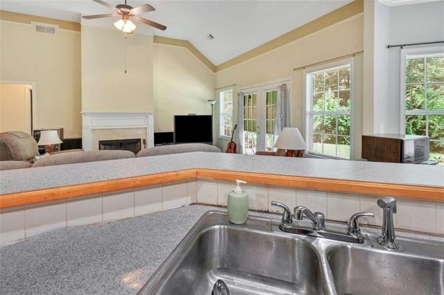 95 Blue Grass Way, Oxford, GA 30054