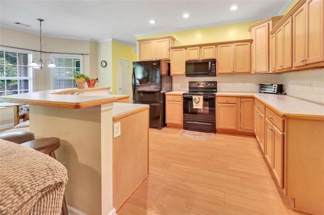95 Blue Grass Way, Oxford, GA 30054