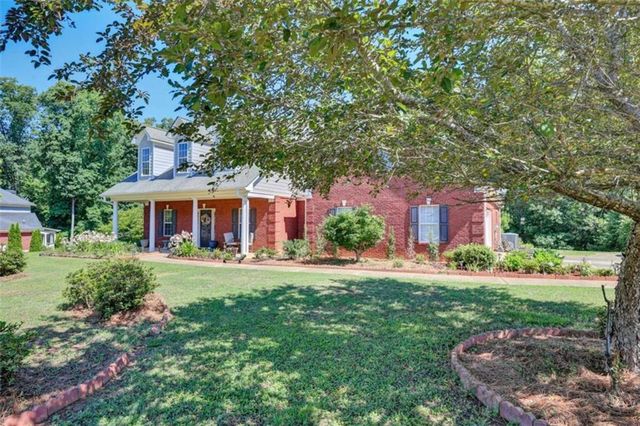 95 Blue Grass Way, Oxford, GA 30054