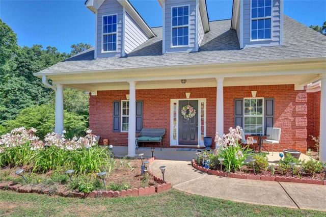 95 Blue Grass Way, Oxford, GA 30054