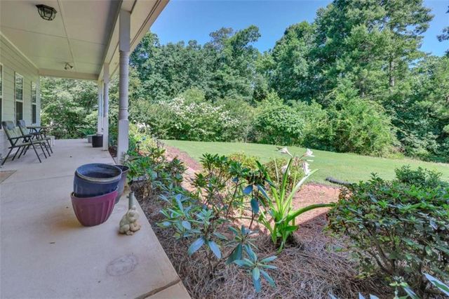 95 Blue Grass Way, Oxford, GA 30054