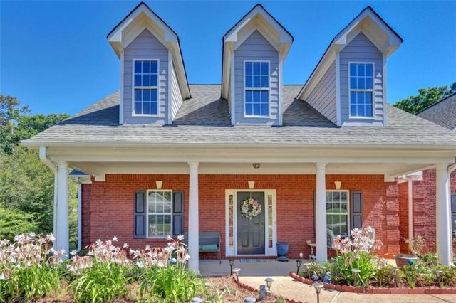 95 Blue Grass Way, Oxford, GA 30054