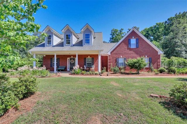 95 Blue Grass Way, Oxford, GA 30054