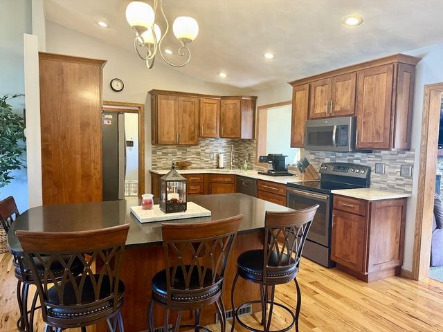 1035 Laager LANE, Oshkosh, WI 54902