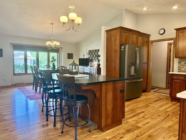 1035 Laager LANE, Oshkosh, WI 54902
