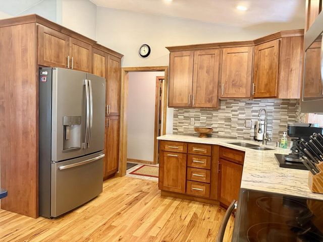 1035 Laager LANE, Oshkosh, WI 54902