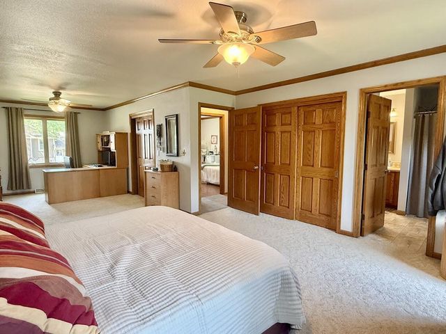 1035 Laager LANE, Oshkosh, WI 54902