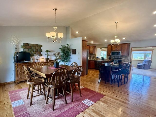 1035 Laager LANE, Oshkosh, WI 54902