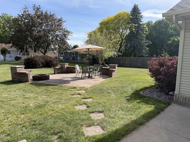 1035 Laager LANE, Oshkosh, WI 54902