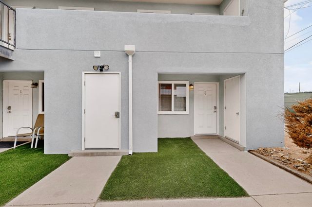 1812 Buena Vista Drive SE 4, Albuquerque, NM 87106