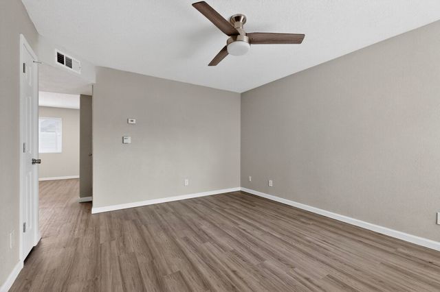 1812 Buena Vista Drive SE 4, Albuquerque, NM 87106