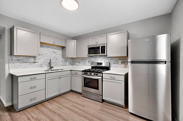 1812 Buena Vista Drive SE 4, Albuquerque, NM 87106