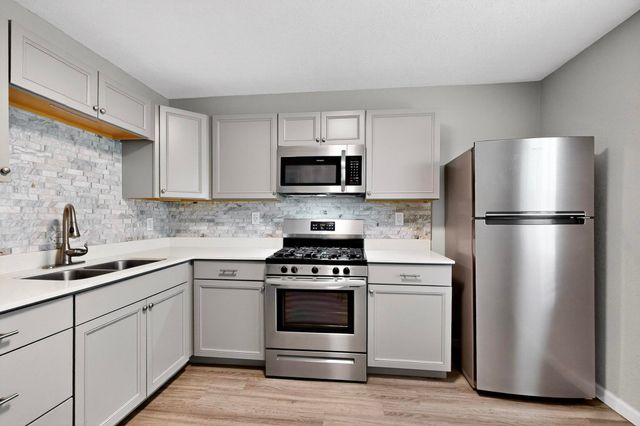 1812 Buena Vista Drive SE 4, Albuquerque, NM 87106