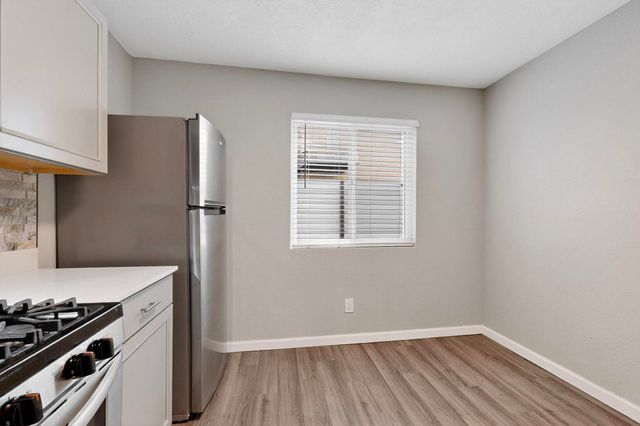 1812 Buena Vista Drive SE 4, Albuquerque, NM 87106