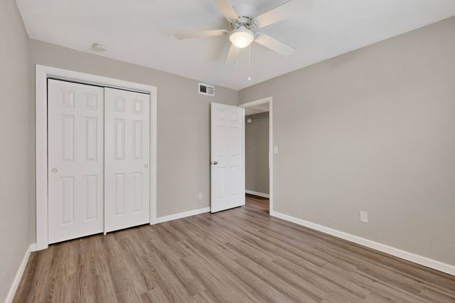 1812 Buena Vista Drive SE 4, Albuquerque, NM 87106