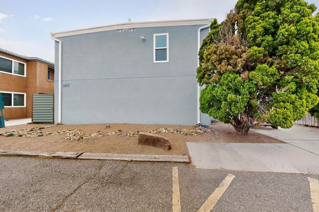 1812 Buena Vista Drive SE 4, Albuquerque, NM 87106
