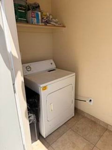 1812 Buena Vista Drive SE 4, Albuquerque, NM 87106