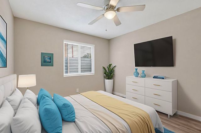 1812 Buena Vista Drive SE 4, Albuquerque, NM 87106