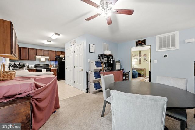 186 APPLE ORCHARD DR, Linden, VA 22642