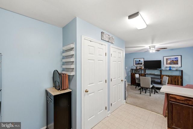 186 APPLE ORCHARD DR, Linden, VA 22642